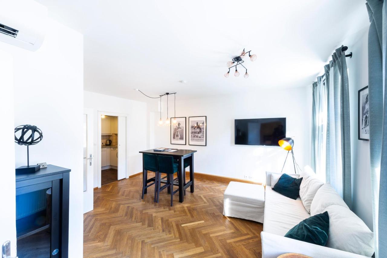 Apartments Am Glockenspielplatz غراتس المظهر الخارجي الصورة
